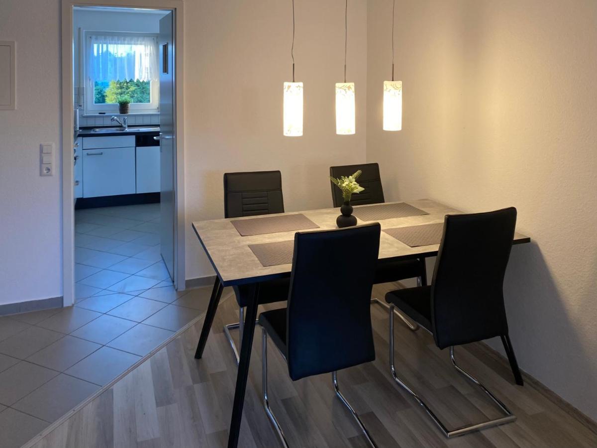 3 Zimmer Apartment In S-Bahn Naehe, 76 Qm, Max 5 Pers, 30Qm Dachterasse, Garage, Internet 1000 Mbit Gaertringen Экстерьер фото