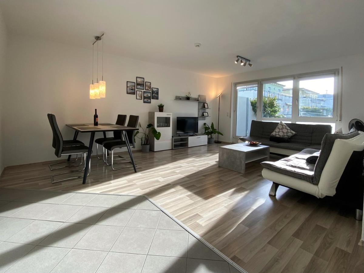 3 Zimmer Apartment In S-Bahn Naehe, 76 Qm, Max 5 Pers, 30Qm Dachterasse, Garage, Internet 1000 Mbit Gaertringen Экстерьер фото