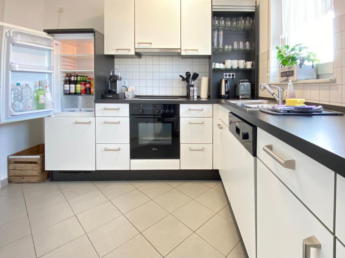 3 Zimmer Apartment In S-Bahn Naehe, 76 Qm, Max 5 Pers, 30Qm Dachterasse, Garage, Internet 1000 Mbit Gaertringen Экстерьер фото